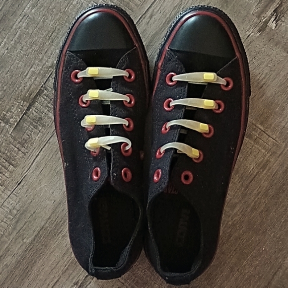 CONVERSE Low Top NWOT - Picture 1 of 7
